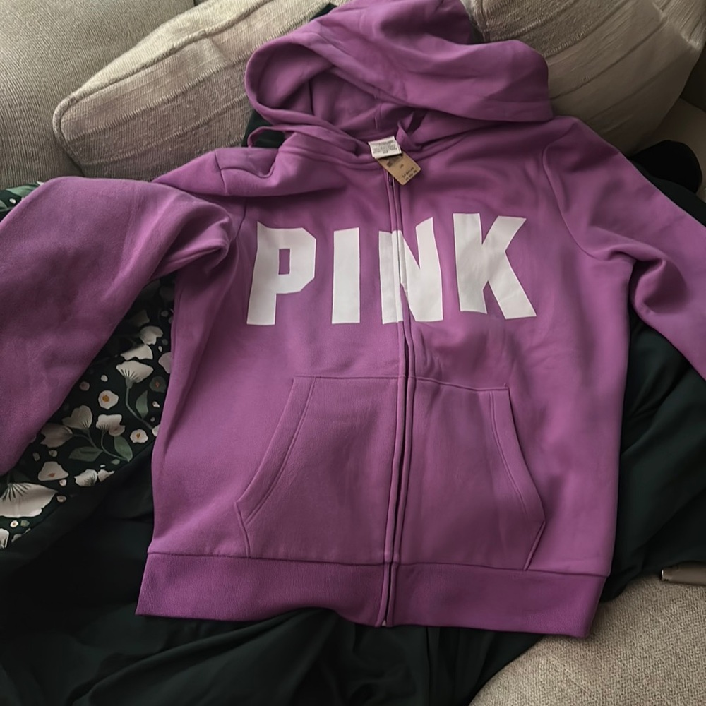 NEW!! purple pink classic zip up size large 🛍️